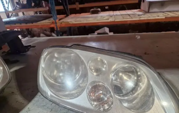 Volkswagen Touran I Headlight/headlamp