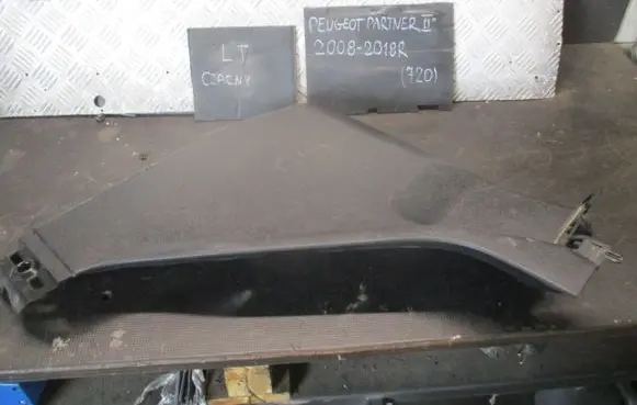 Peugeot Partner Other trunk/boot trim element 968171457
