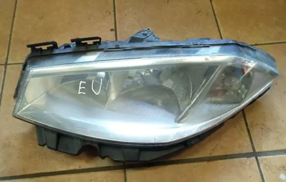 Renault Megane II Headlight/headlamp 89306993 8200476428