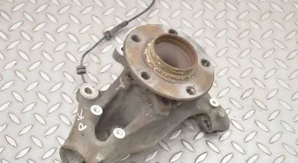 BMW 2 F22 F23 Front wheel hub