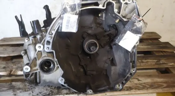 Nissan Micra Manual 5 speed gearbox JH3303