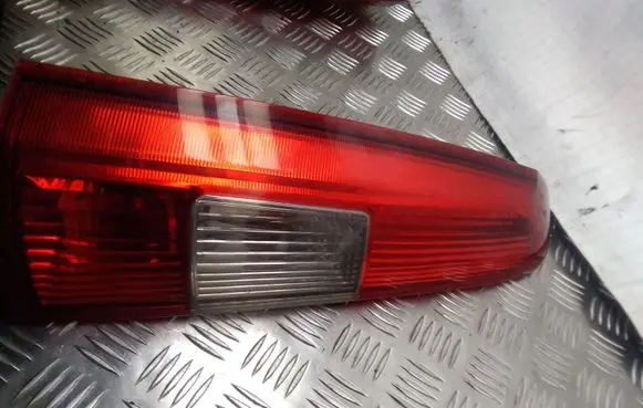 Volvo V70 Rear/tail lights 9154493ECE