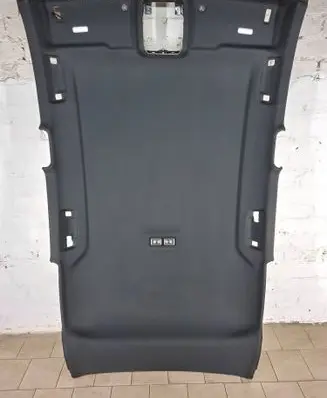 Audi Q4 e-tron Headlining
