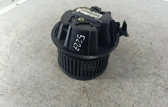 Nissan Micra Heater fan/blower N100043F