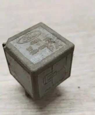 Ford Focus Other relay 01015