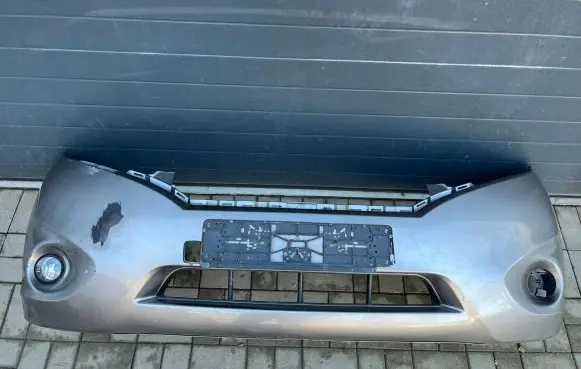 Nissan Quest Front bumper