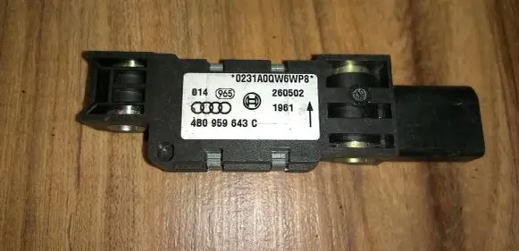 Audi A4 S4 B6 8E 8H Airbag deployment crash/impact sensor 4B0959643C