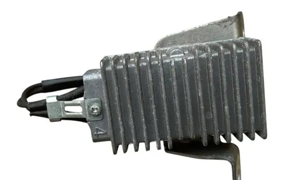 Mitsubishi Lancer Evolution X Fuel pump relay 1961710320 MB481502 0550110930