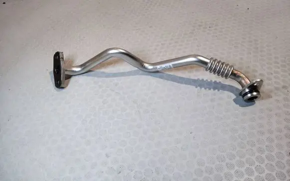 Audi A6 S6 C8 4K Turbo turbocharger oiling pipe/hose 05L145736C