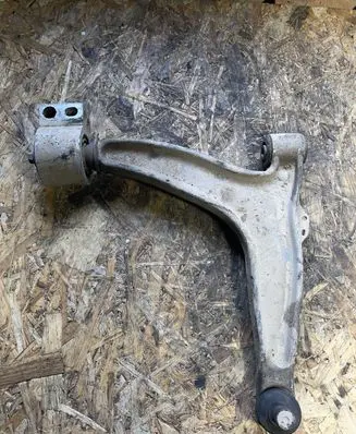Opel Vectra C Front lower control arm/wishbone 024413016