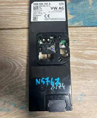 Volkswagen Golf VIII Aerial antenna amplifier 5WA035741A
