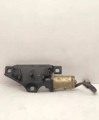 BMW 7 E65 E66 Tailgate/trunk/boot lock/catch/latch 7014872