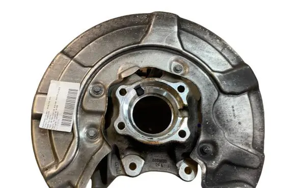 BMW 7 G11 G12 Rear wheel hub spindle/knuckle 6865661 33306865661 6861803