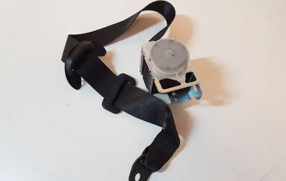Dodge Challenger Rear seatbelt 5UZ23DX9AA P5UZ23DX9AA