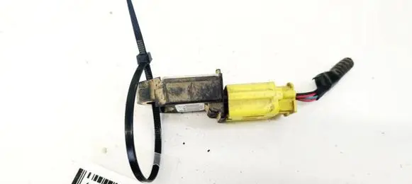 Toyota Yaris Airbag deployment crash/impact sensor 898310H010 89831-0H010