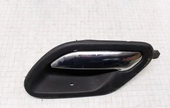 BMW 5 E39 Rear door interior handle 8226049