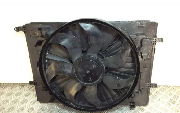 Mercedes-Benz C W205 Radiator cooling fan shroud A0995061310