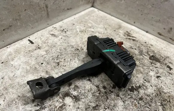 BMW X5 E53 Front door soft close latching motor 