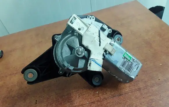 Renault Espace - Grand espace IV Rear window wiper motor 8200031083