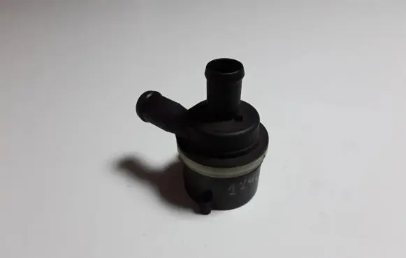 Audi A3 S3 8V Electric auxiliary coolant/water pump 6R0965561A