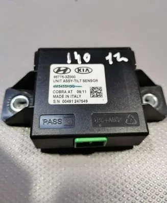 Hyundai i40 Yaw turn rate sensor 957753Z000