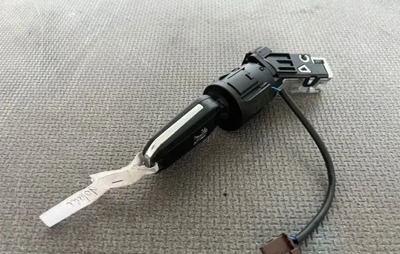 Peugeot 208 I Ignition key/card 9674001080 9663123380