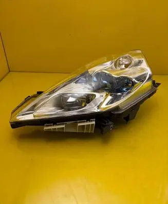 Nissan Leaf I (ZE0) Headlight/headlamp LEAFI