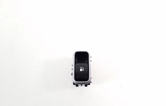 Mercedes-Benz CLA C118 X118 Fuel tank opening switch A2479059600