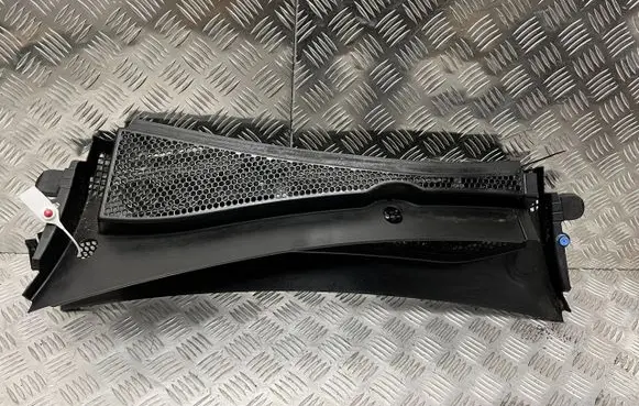 Peugeot 208 I Wiper trim 