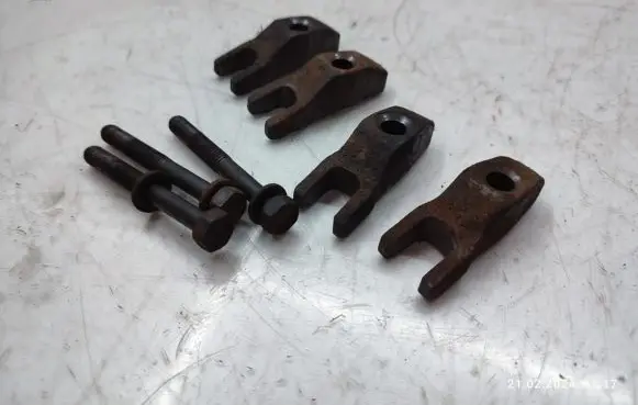 KIA Ceed Fuel Injector clamp holder