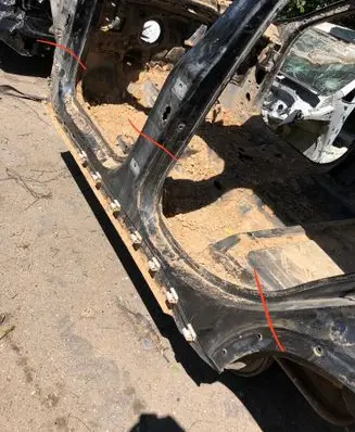 BMW X2 U10 Front sill (body part) 