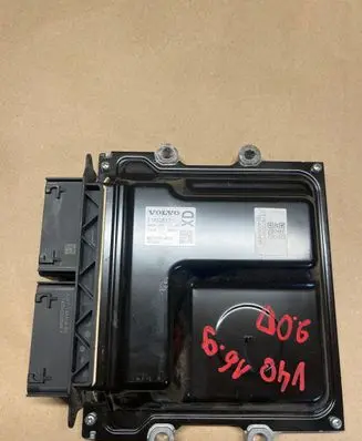 Volvo V40 Engine control unit/module 31452623 0000111701 MB2797009612