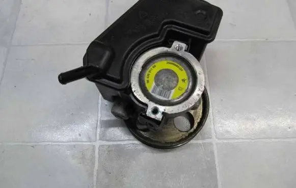 Peugeot 206 Power steering pump 9643691180 7873
