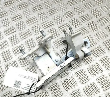 Mercedes-Benz E W213 Front door hinges set A2057207711 A2137201110