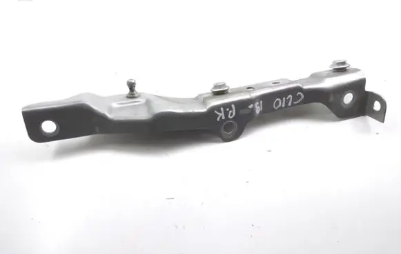 Renault Clio IV Fender mounting bracket