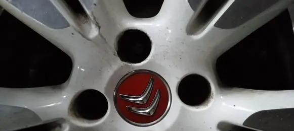 R16 alloy rim