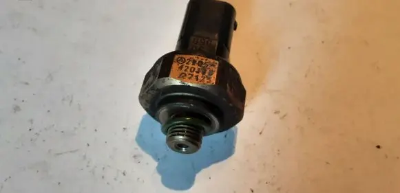 Mercedes-Benz E W211 Air conditioning (A/C) pressure sensor 2205420118