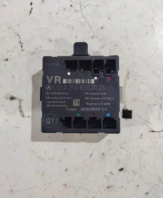 Mercedes-Benz C W204 Door control unit/module A2048200226 A2048702026 A2044421732