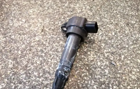 Mitsubishi Colt High voltage ignition coil MN195616