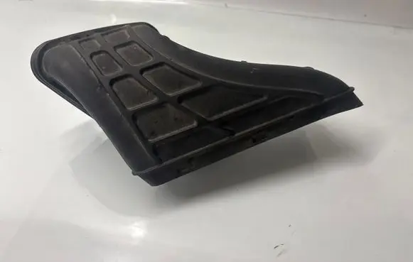 Audi A4 S4 B8 8K Air intake duct part 1021300S01