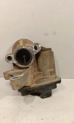 Nissan X-Trail T32 EGR valve 147100789R