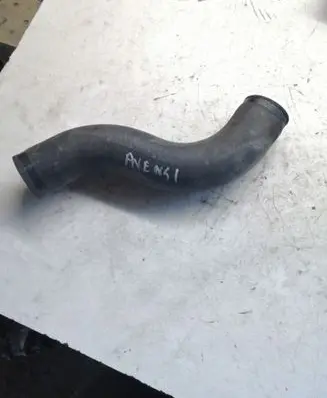 Toyota Avensis T250 Engine coolant pipe/hose