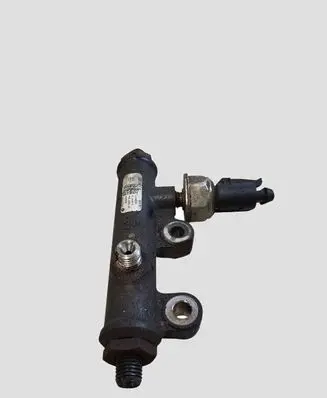 Jaguar XF X250 Fuel main line pipe 4R8Q9C066AE A2C20001297
