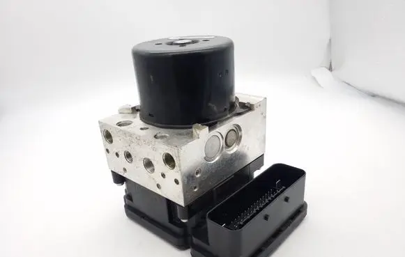 Volvo S60 ABS Pump 31329137