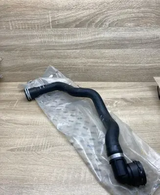 Ford Kuga I Engine coolant pipe/hose 1696646 AV418286AC