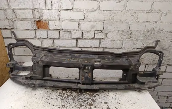 Opel Vivaro Radiator support slam panel