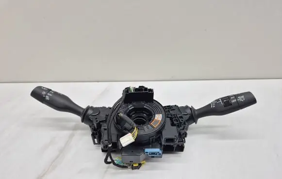 Lexus RX 450H Wiper turn signal indicator stalk/switch 892450E040