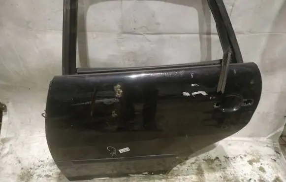 Seat Ibiza III (6L) Rear door JUODOS