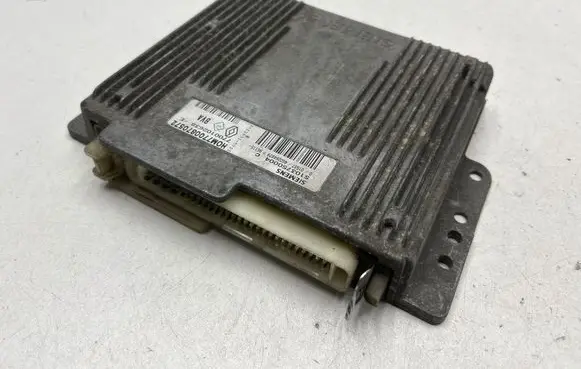 Renault Megane I Engine control unit/module 7700870572 S103750004C 7700102638