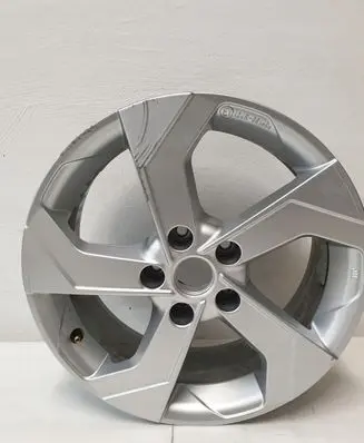 Nissan X-Trail T32 R17 alloy rim 